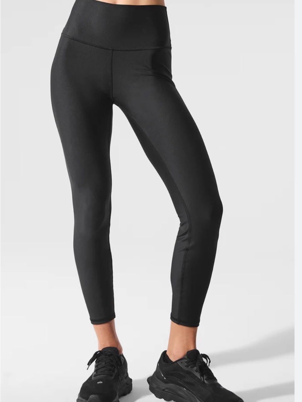 ALO Yoga Airlift 7/8 High-Waist Leggings in black